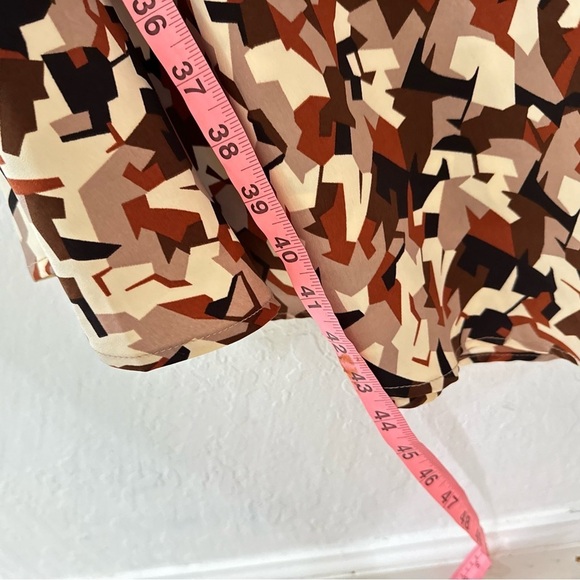 Petite Studio Alexa Dress Abstract Button Front Asymmetrical Midi Size M - Picture 5 of 10